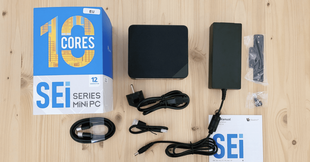 Beelink SEi12 Review package