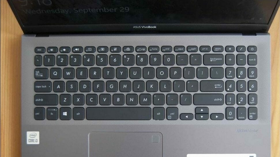 Asus VivoBook 14 F415EA-AS31 Review keyboard